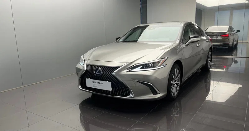 samochody osobowe Lexus ES cena 182900 przebieg: 59042, rok produkcji 2021 z Bolesławiec